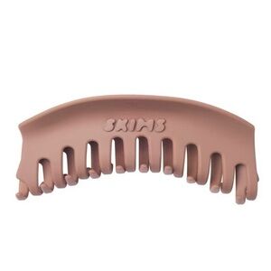 SKIMS Warm Tan Large Claw Hair Clip